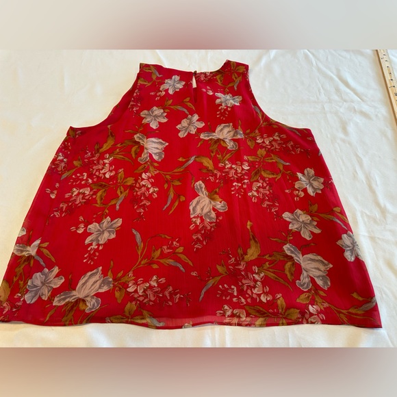 Vince Camuto Red Floral Sleeveless Top Size XL - Picture 6 of 8
